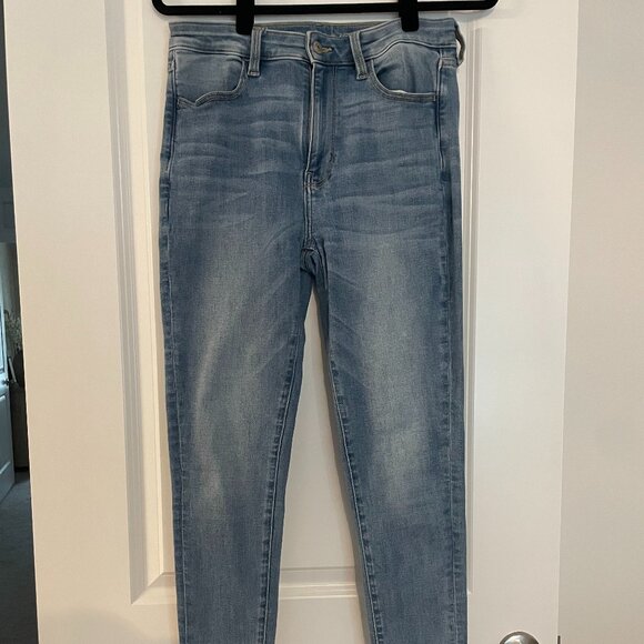 American Eagle Super Hi-Rise Jegging | Size 8, Womens - Picture 2 of 7